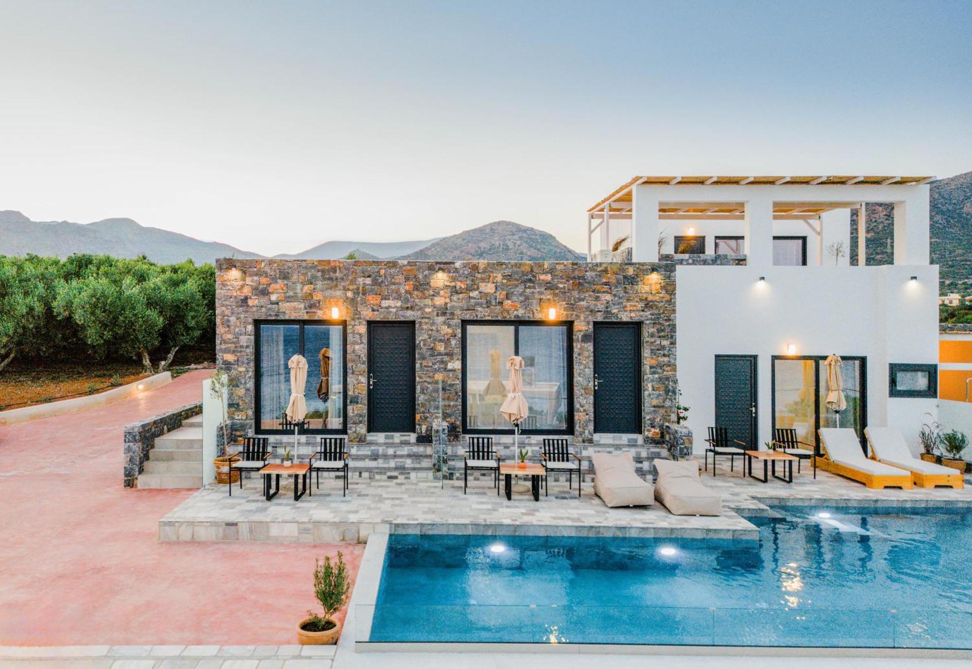 Plakakia Luxury Apartments Makrýgialos Exteriör bild
